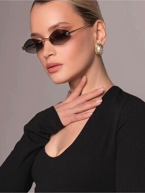 PANTHÈRE DE CARTIER SUNGLASSES with Gold Temples